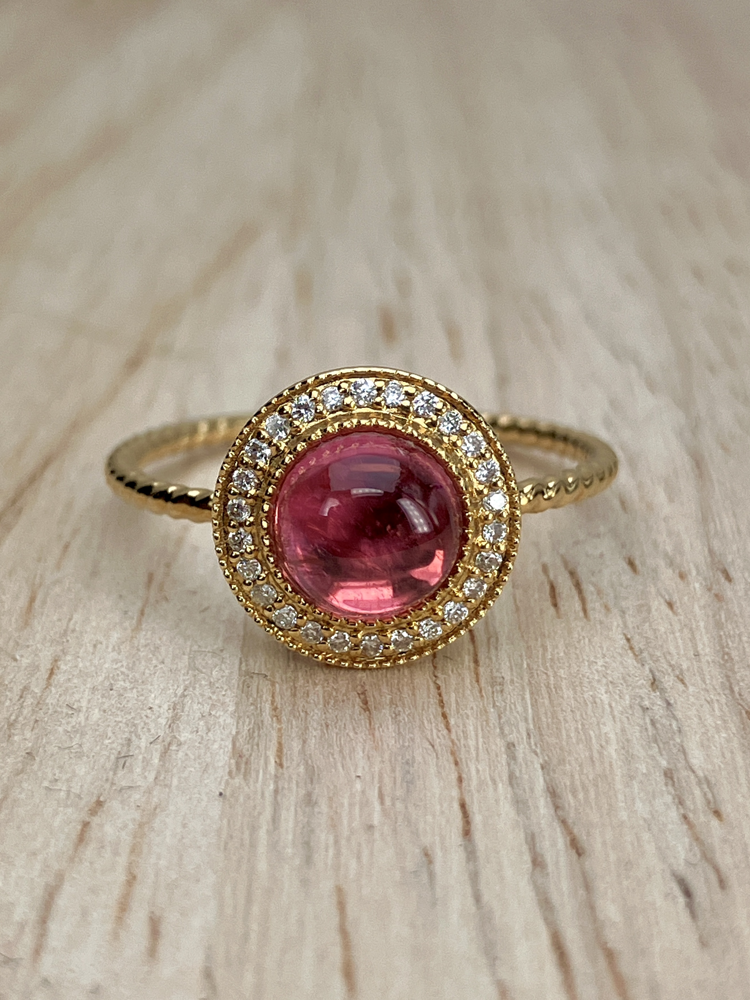 18K Gold Round Tourmaline and Diamond Ring 1.08 Carats