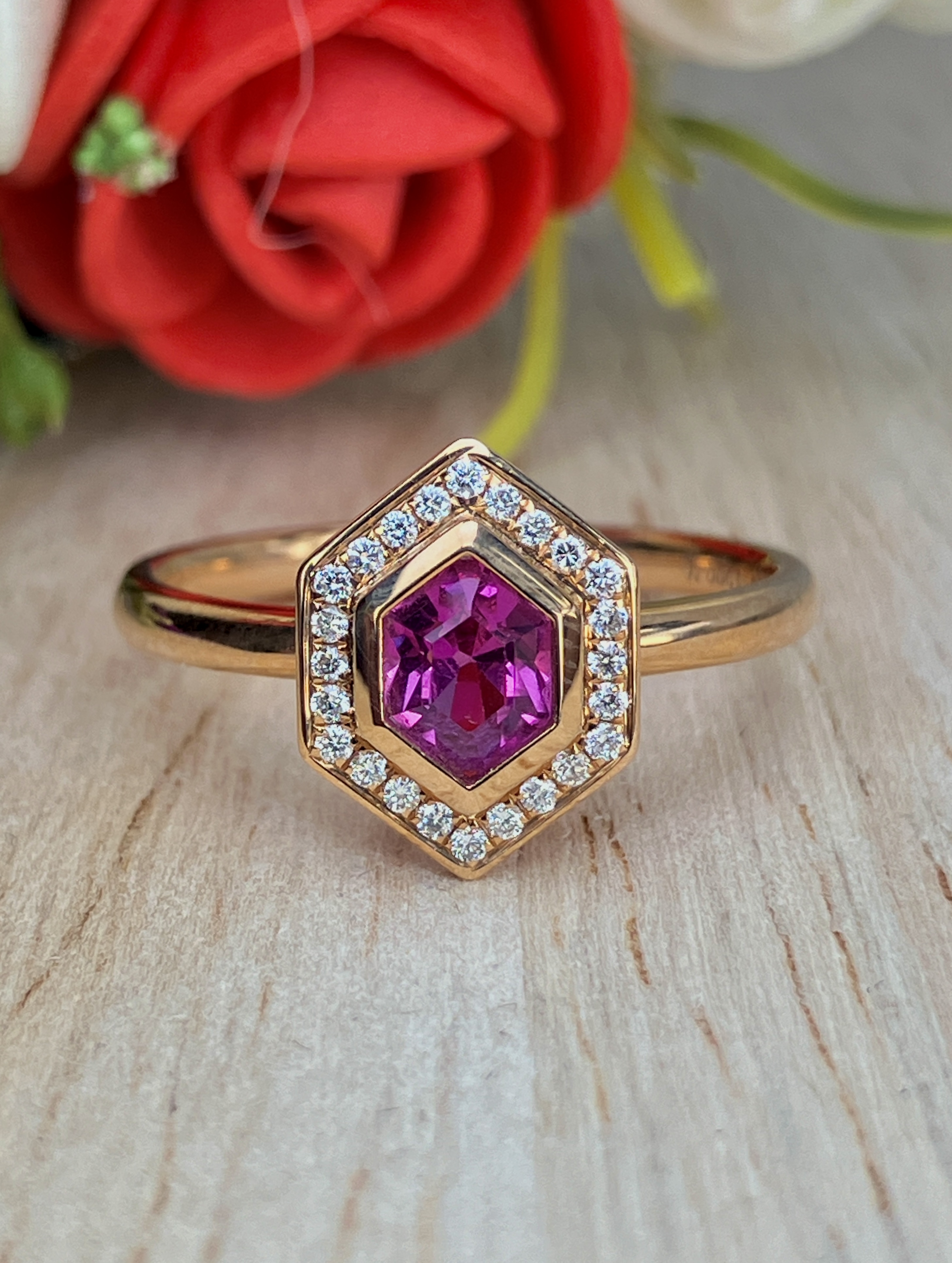 18K Rose Gold Fine Pink Sapphire and Diamond Ring 0.55 Carats